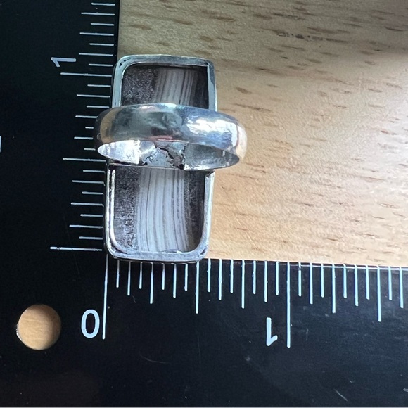 New Zebra Calcite Stone Silver Overlay Ring Size 6.5 - Picture 5 of 8